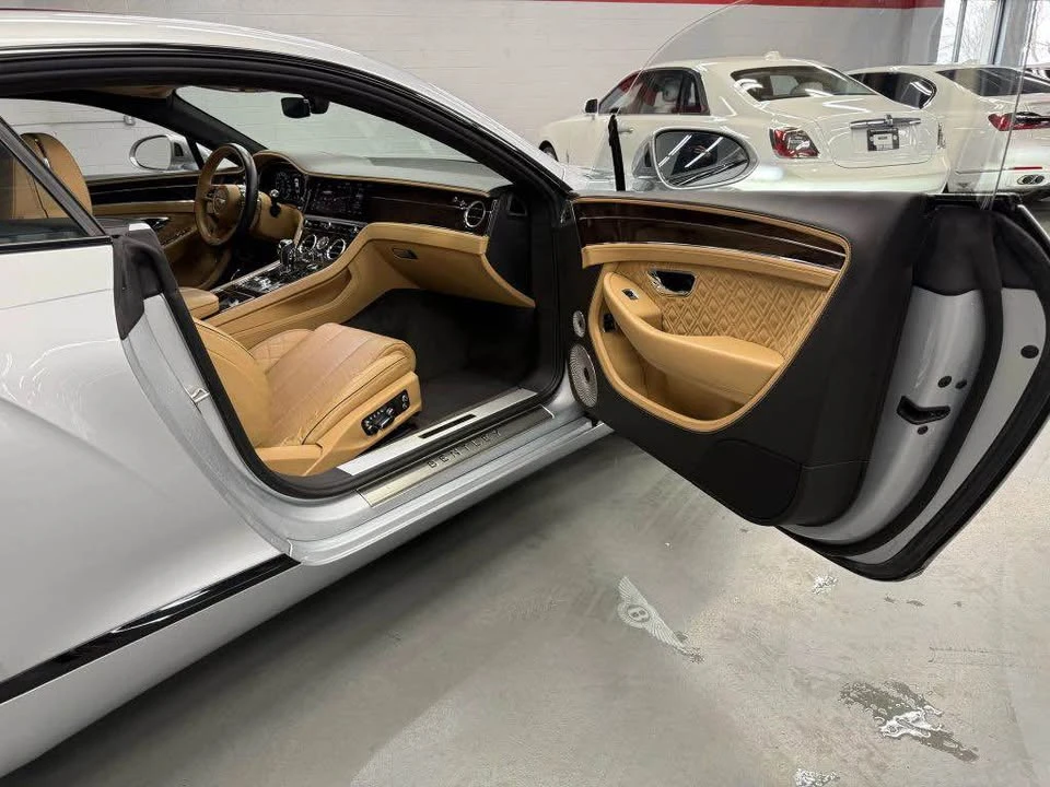 2022 Bentley Continental GT 3rd Gen - Image 11 of 16