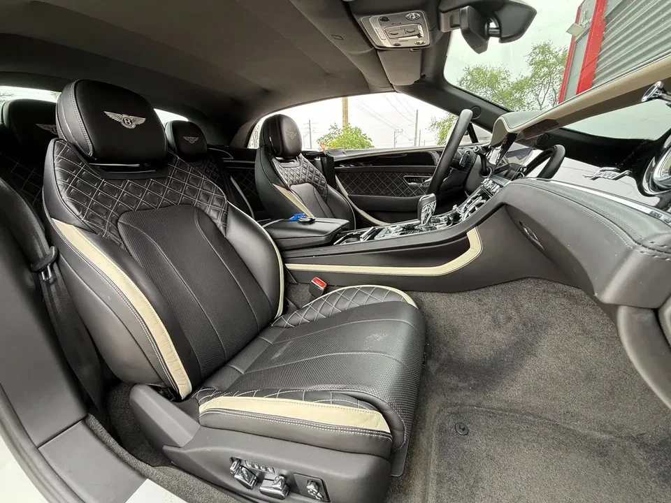 2022 Bentley Continental GT Speed 3rd Gen - Image 17 of 18