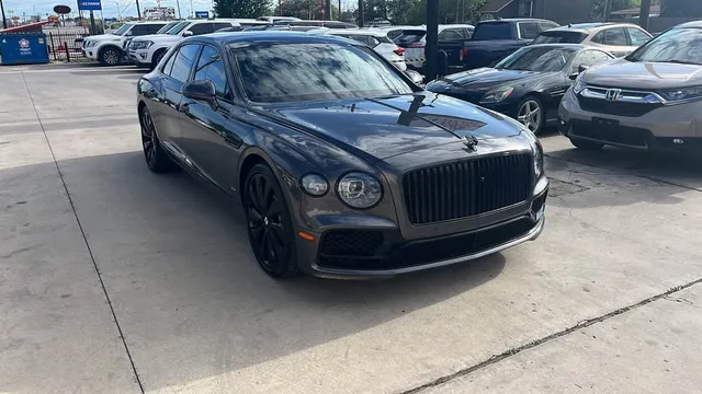 2022 Bentley Flying Spur Hybrid Mulliner