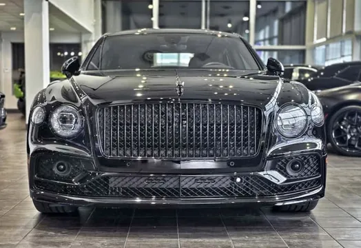 2022 Bentley Flying Spur PHEV Blackline