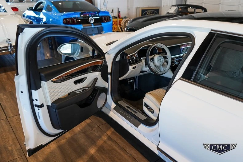 2022 Bentley Continental - Image 10 of 20