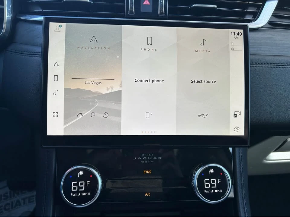 2022 Jaguar F-Pace - Image 3 of 9