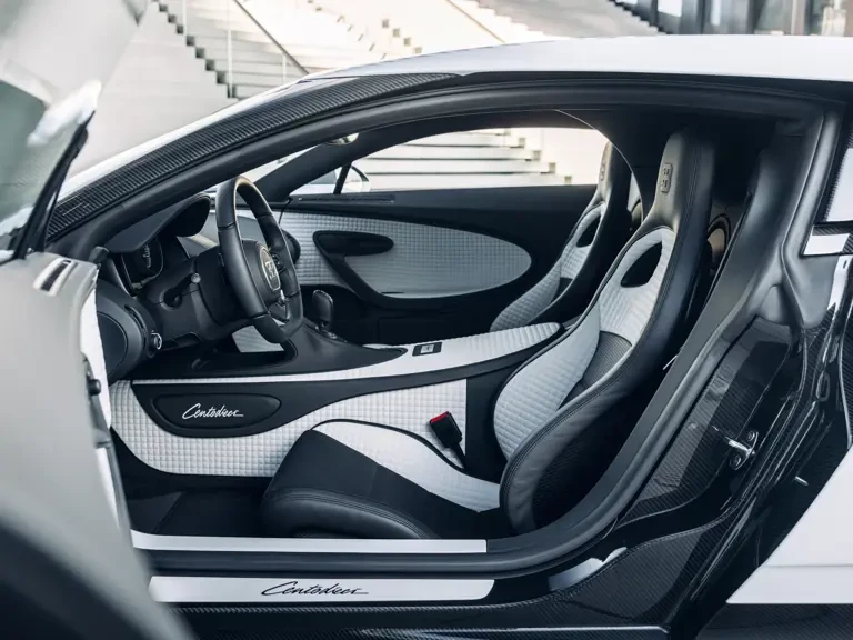 2022 Bugatti Chiron - Image 24 of 31