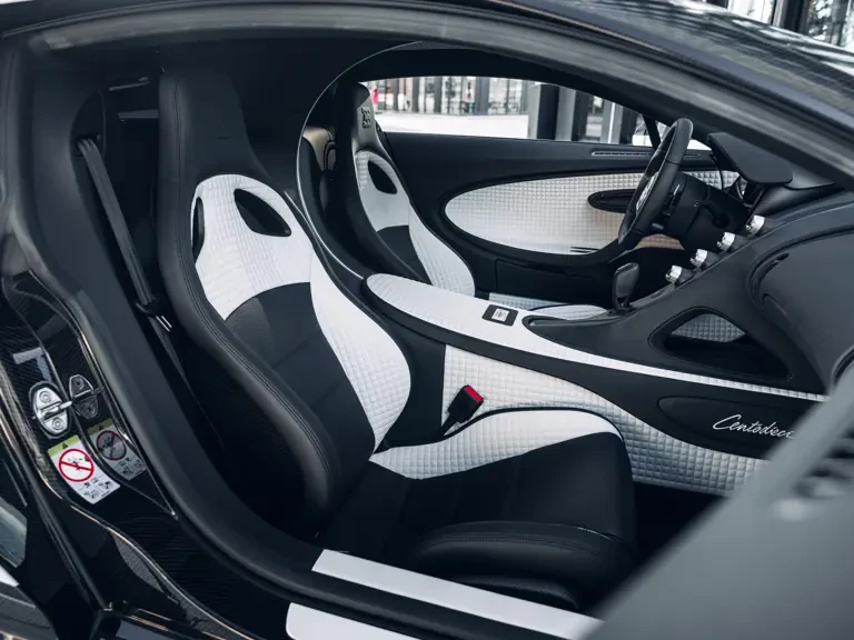 2022 Bugatti Chiron - Image 27 of 31