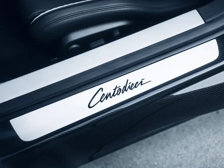 2022 Bugatti Chiron - Image 23 of 31