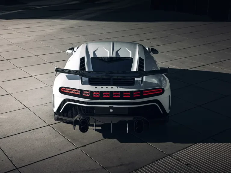 2022 Bugatti Chiron - Image 8 of 31