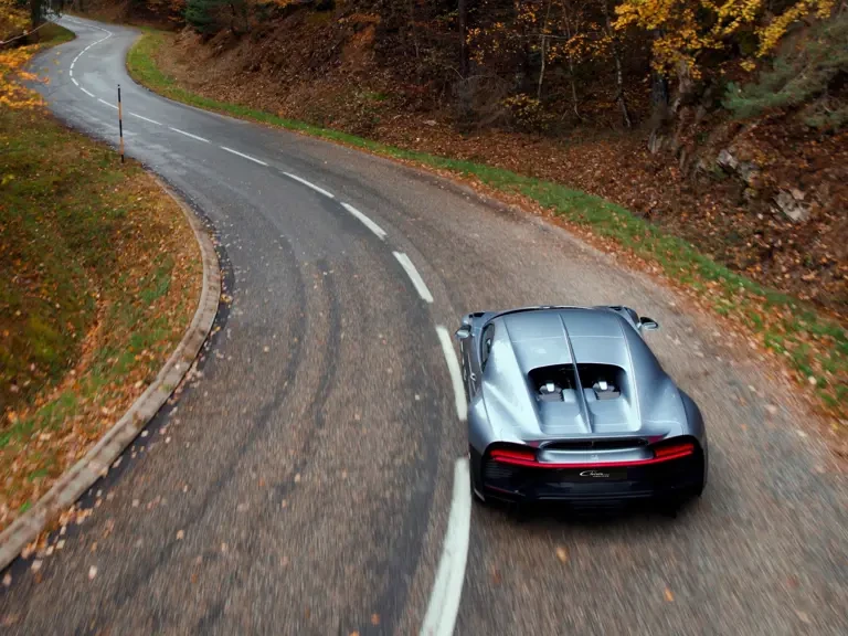 2022 Bugatti Chiron - Image 26 of 31