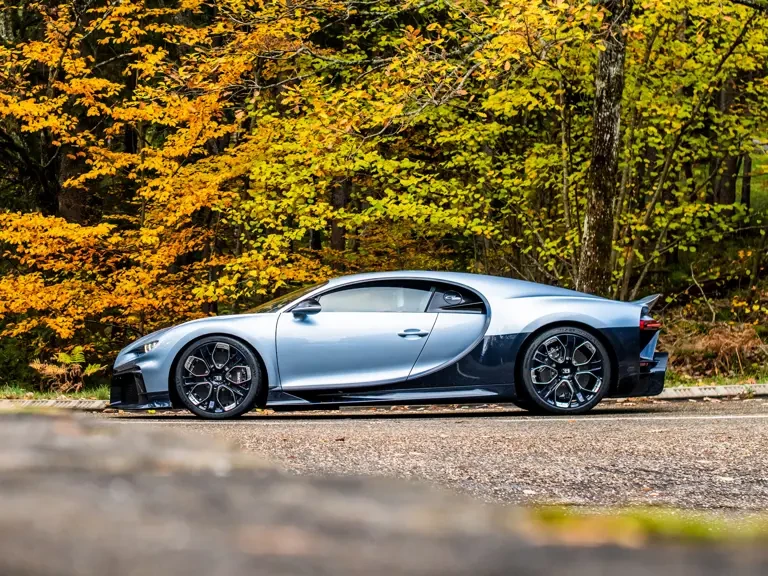 2022 Bugatti Chiron - Image 30 of 31