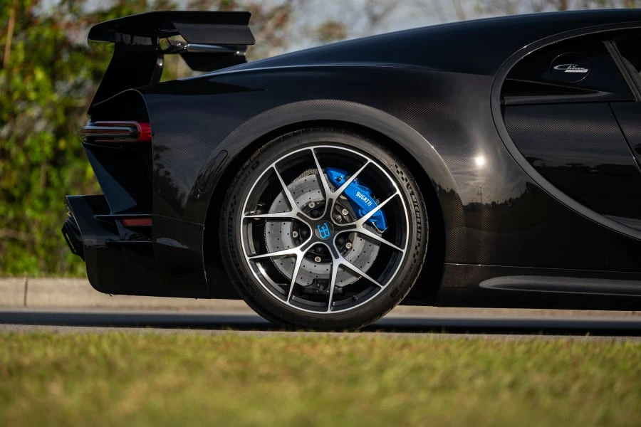 2022 Bugatti Chiron Pur Sport - Image 27 of 31