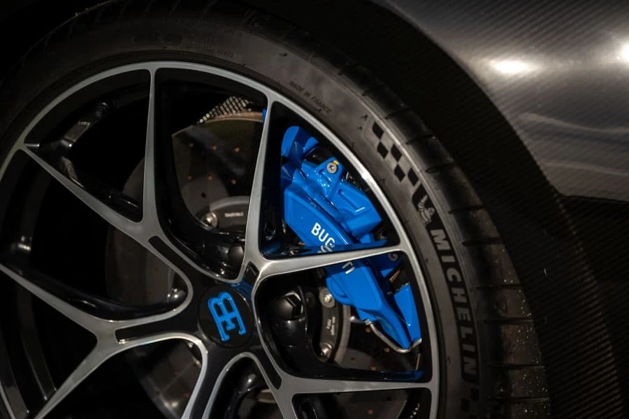 2022 Bugatti Chiron Pur Sport - Image 17 of 31