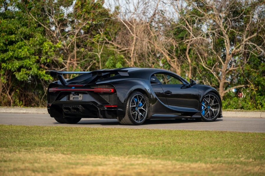 2022 Bugatti Chiron Pur Sport - Image 3 of 31