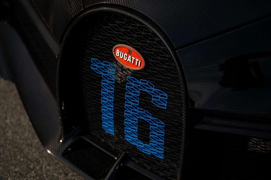2022 Bugatti Chiron Pur Sport - Image 29 of 31