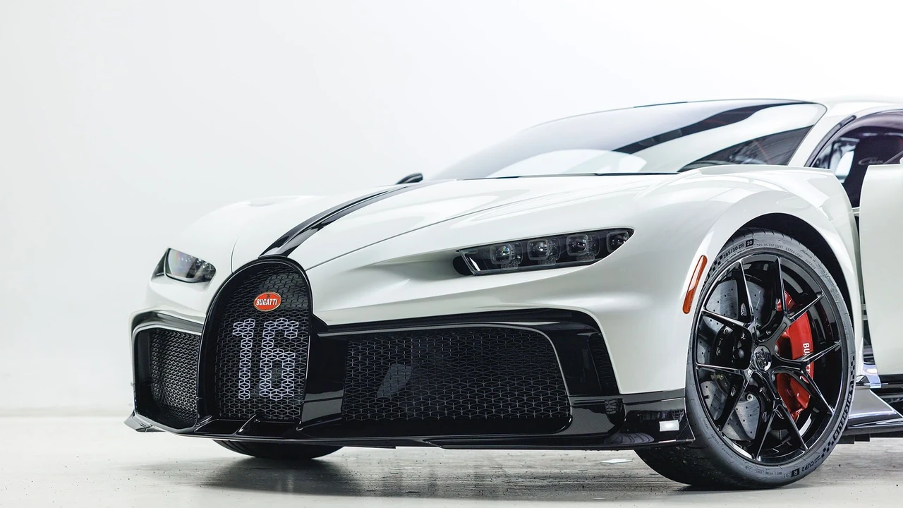 2022 Bugatti Chiron Pur Sport - Image 31 of 31