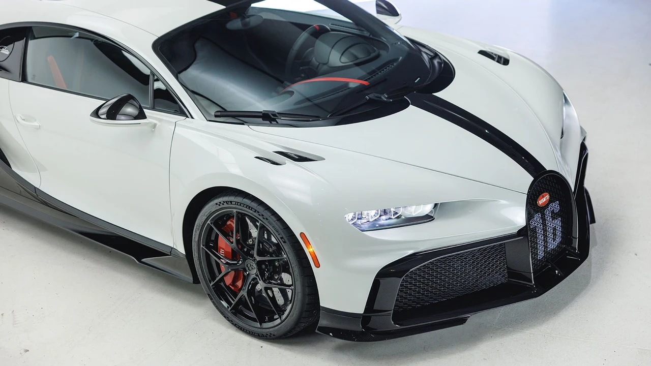 2022 Bugatti Chiron Pur Sport - Image 26 of 31