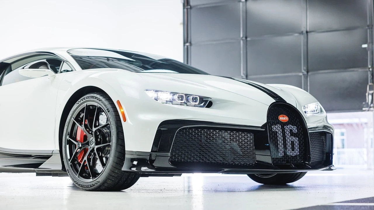 2022 Bugatti Chiron Pur Sport - Image 23 of 31