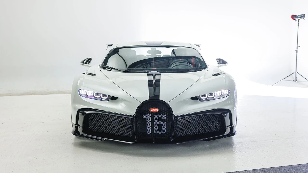 2022 Bugatti Chiron Pur Sport - Image 11 of 31
