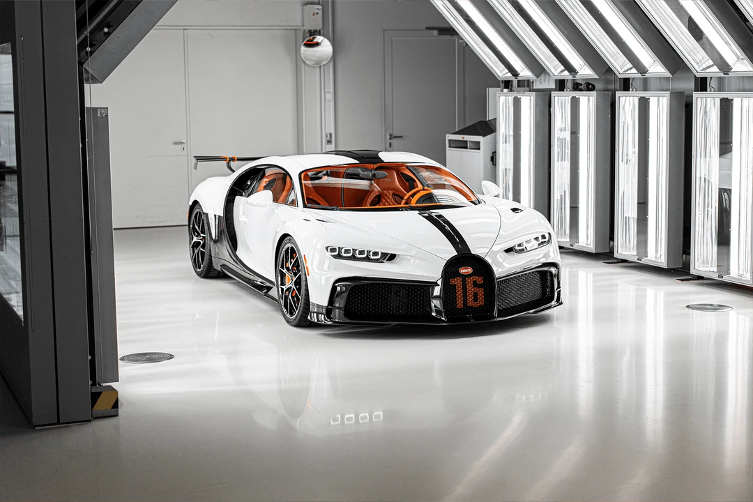 2022 Bugatti Chiron Pur Sport - Image 3 of 31