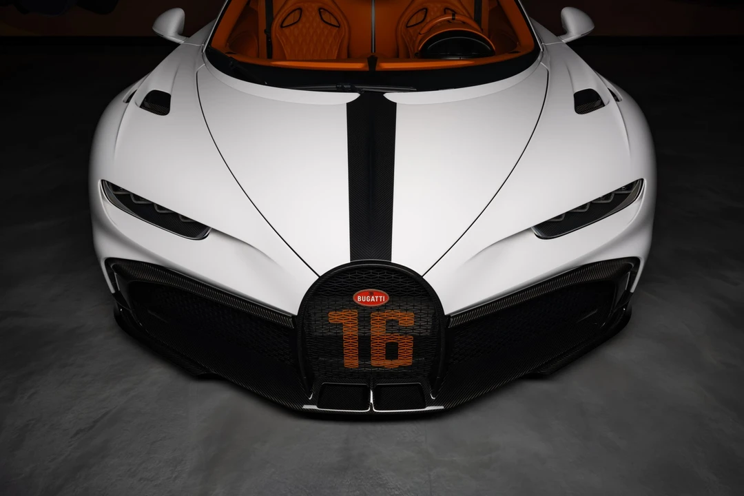 2022 Bugatti Chiron Pur Sport - Image 21 of 31