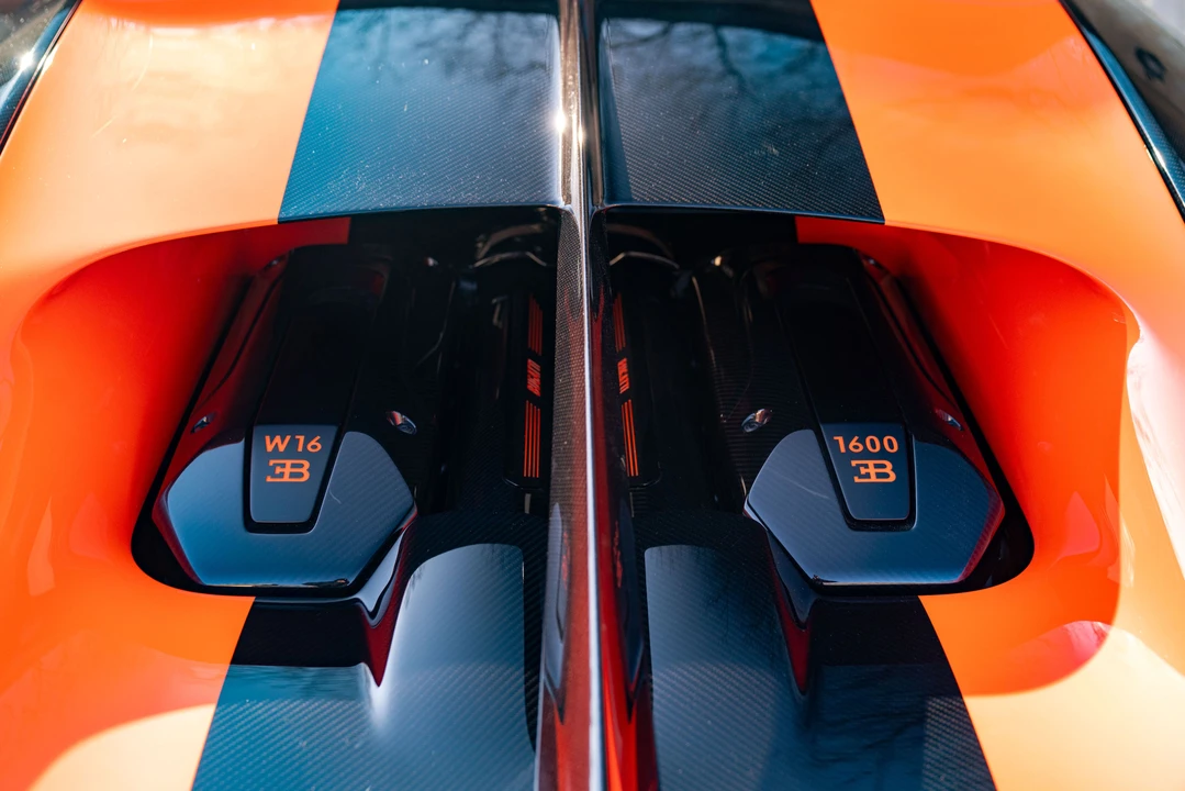 2022 Bugatti Chiron Super Sport - Image 19 of 31