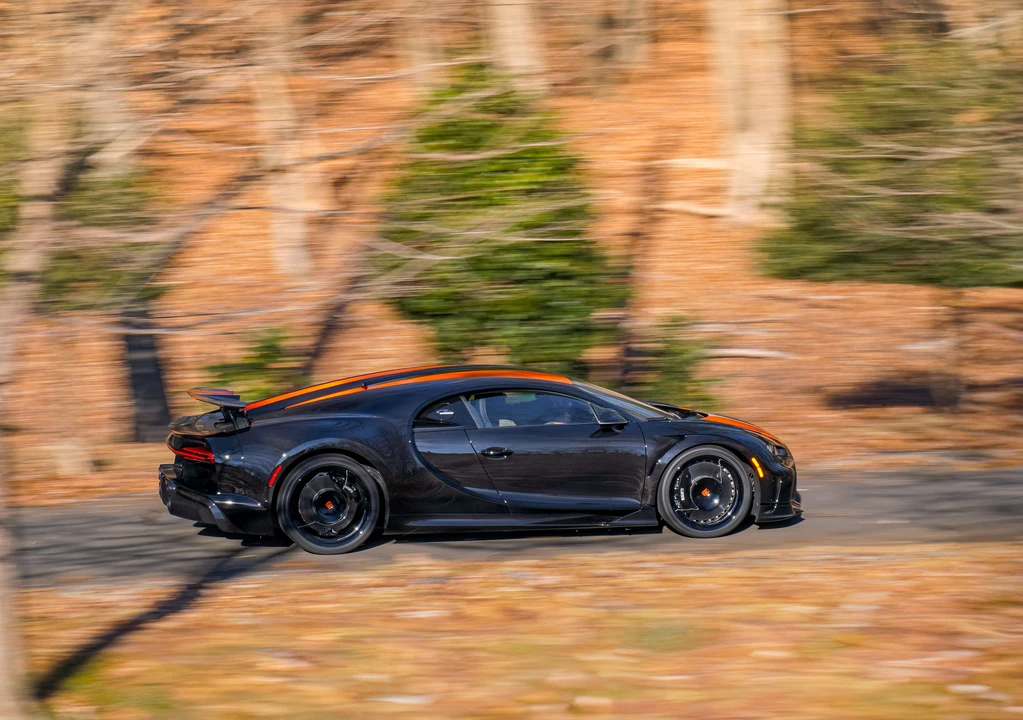 2022 Bugatti Chiron Super Sport - Image 12 of 31