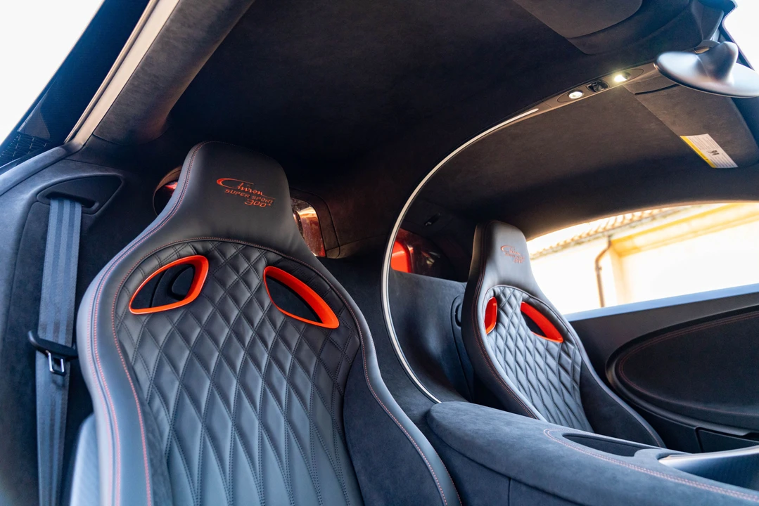 2022 Bugatti Chiron Super Sport - Image 29 of 31