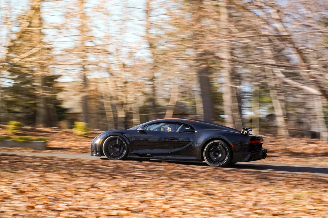 2022 Bugatti Chiron Super Sport - Image 8 of 31