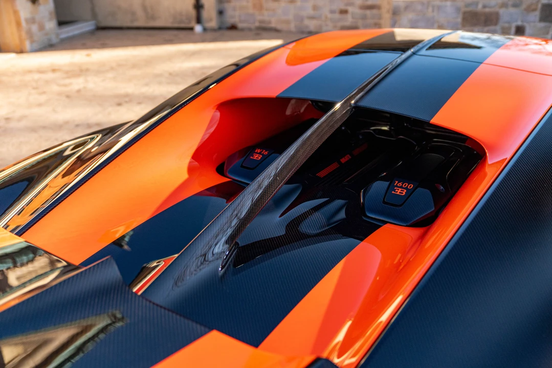 2022 Bugatti Chiron Super Sport - Image 16 of 31