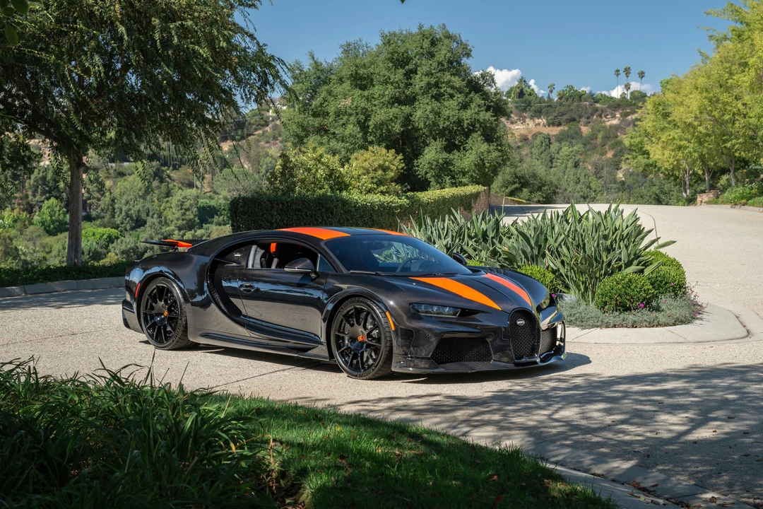 2022 Bugatti Chiron Super Sport - Image 3 of 31