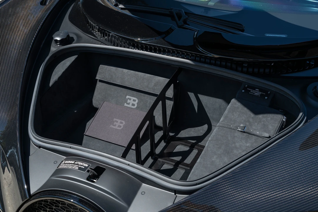 2022 Bugatti Chiron Super Sport - Image 14 of 31
