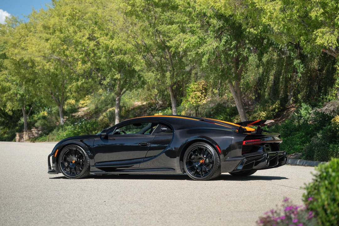 2022 Bugatti Chiron Super Sport - Image 5 of 31