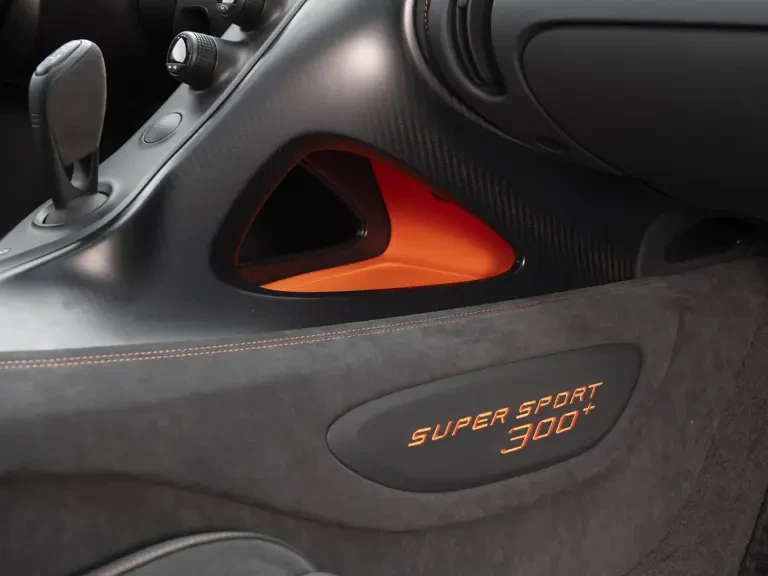 2022 Bugatti Chiron Super Sport - Image 13 of 31