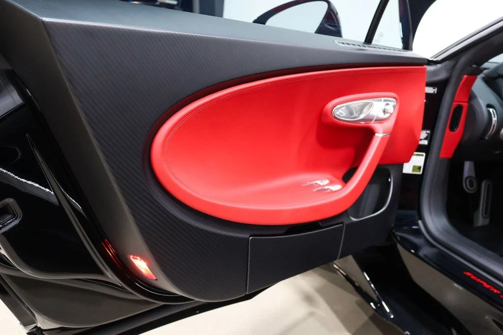 2022 Bugatti Chiron Super Sport - Image 17 of 21