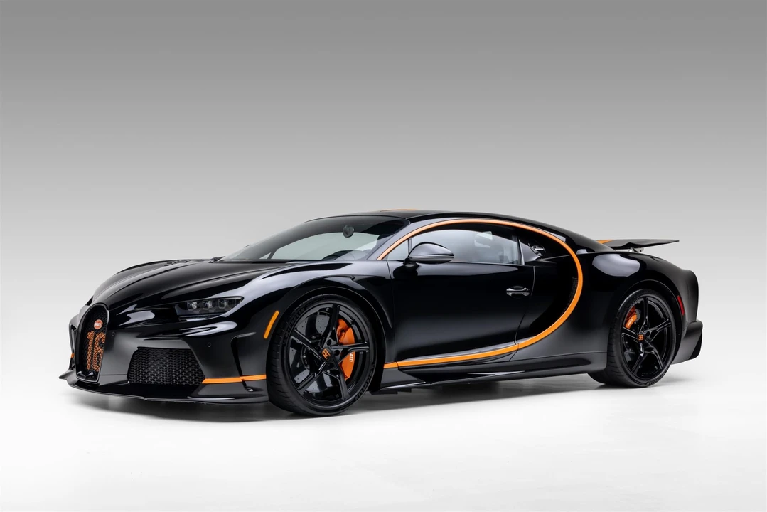 2022 Bugatti Chiron Super Sport - Image 2 of 31