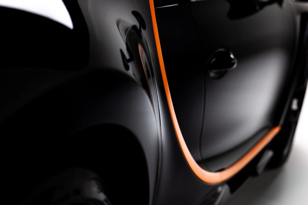 2022 Bugatti Chiron Super Sport - Image 28 of 31