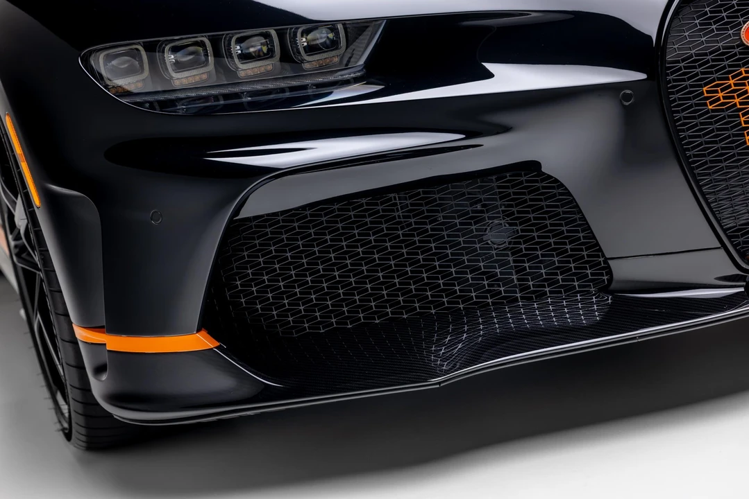 2022 Bugatti Chiron Super Sport - Image 24 of 31