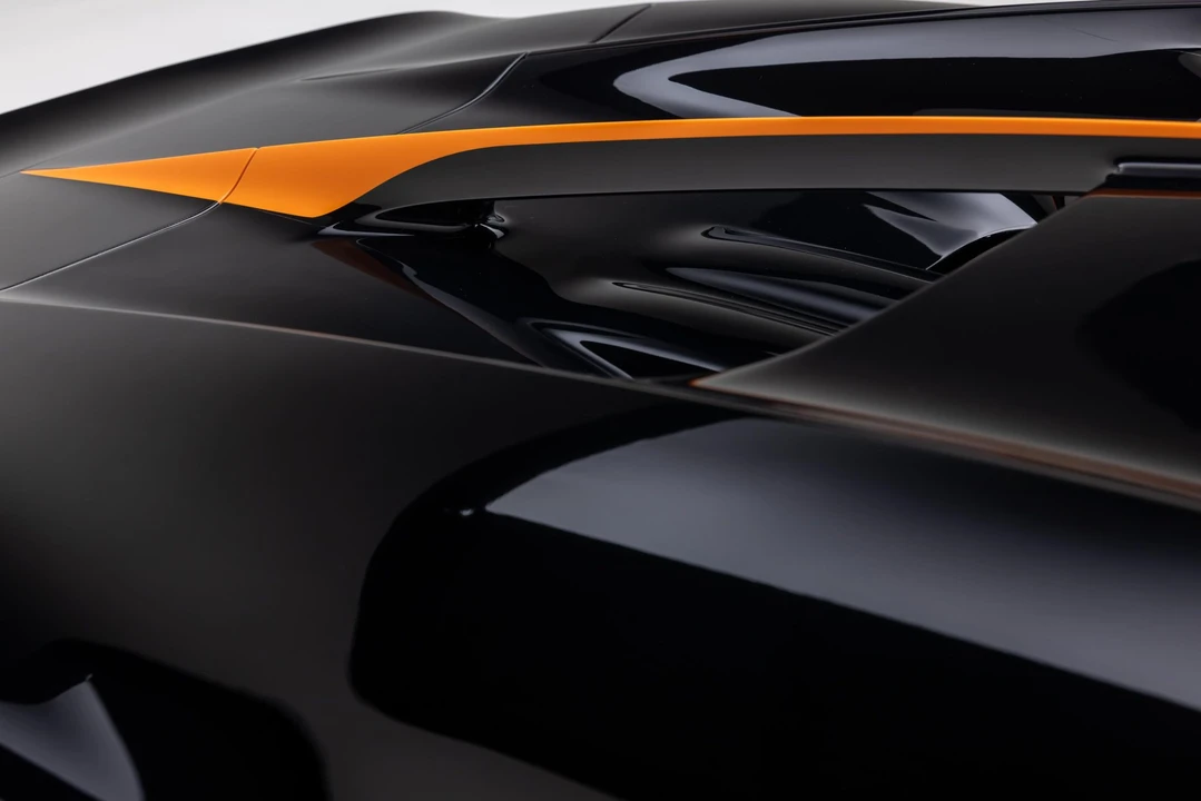 2022 Bugatti Chiron Super Sport - Image 31 of 31