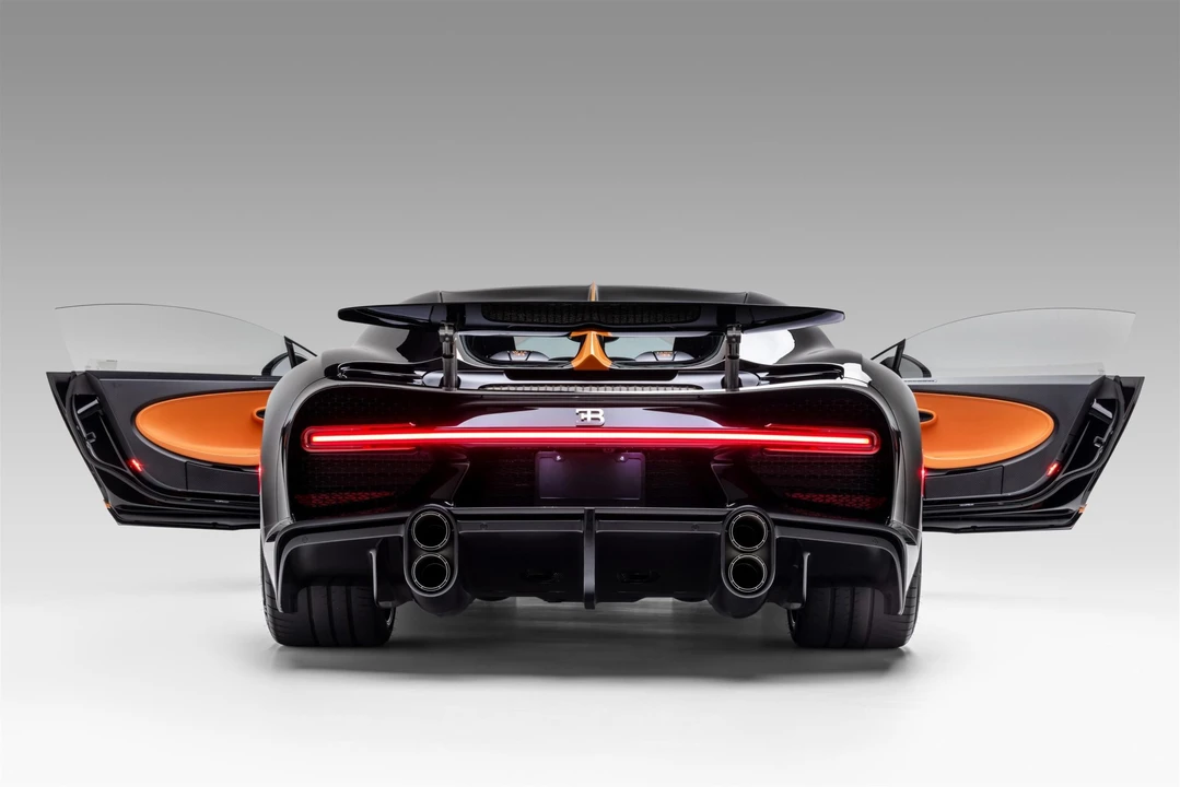 2022 Bugatti Chiron Super Sport - Image 18 of 31