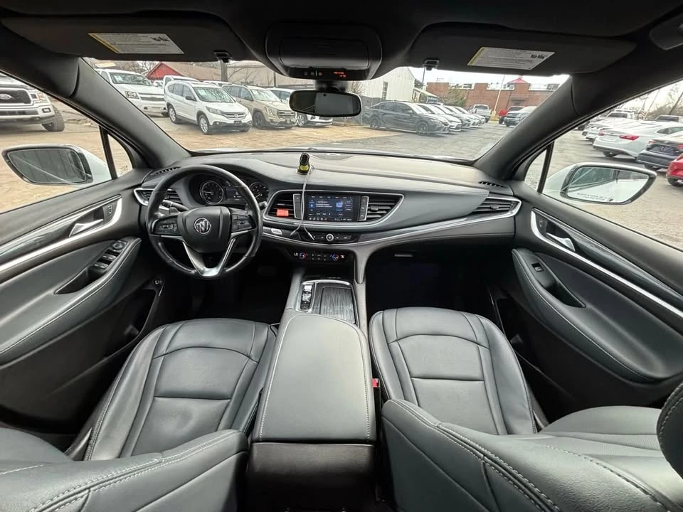2022 Buick Enclave - Image 18 of 20