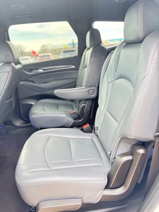 2022 Buick Enclave - Image 11 of 20