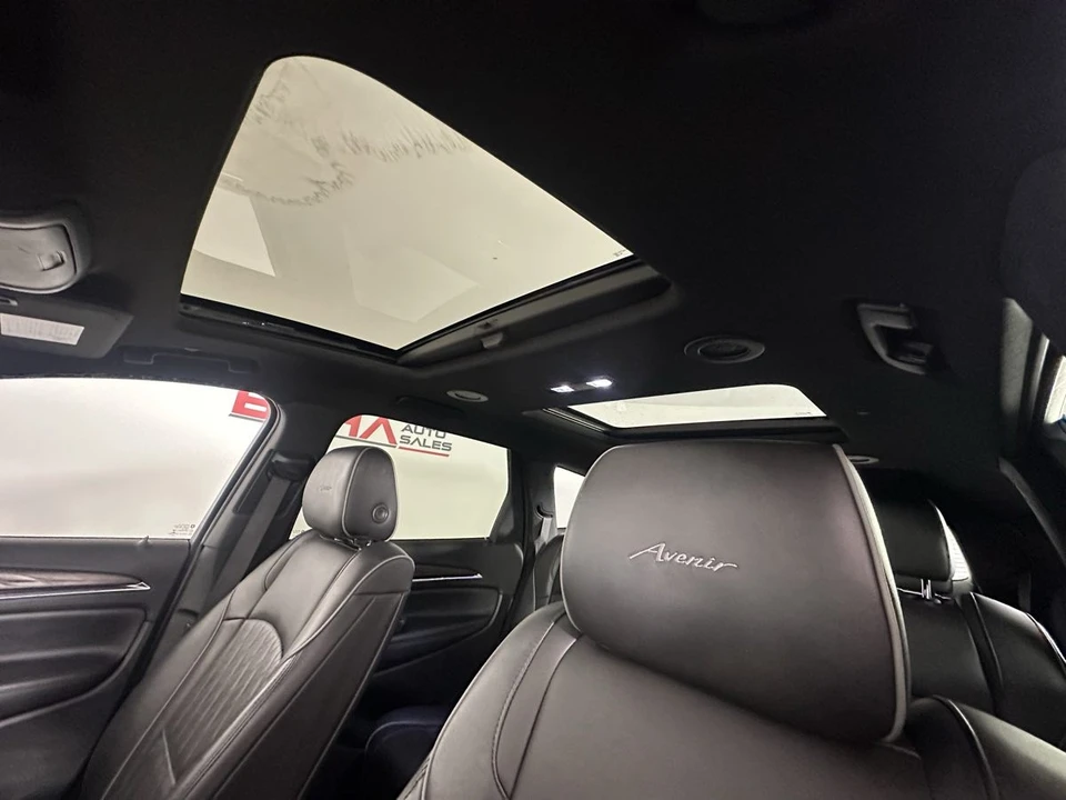 2022 Buick Enclave - Image 24 of 31