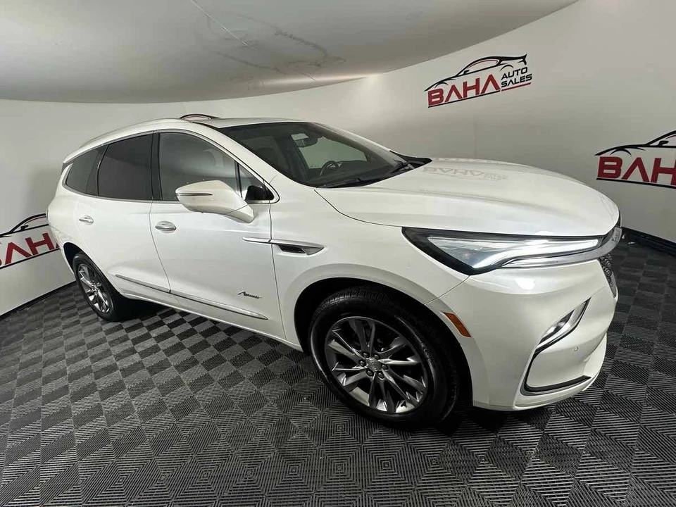 2022 Buick Enclave - Image 11 of 31