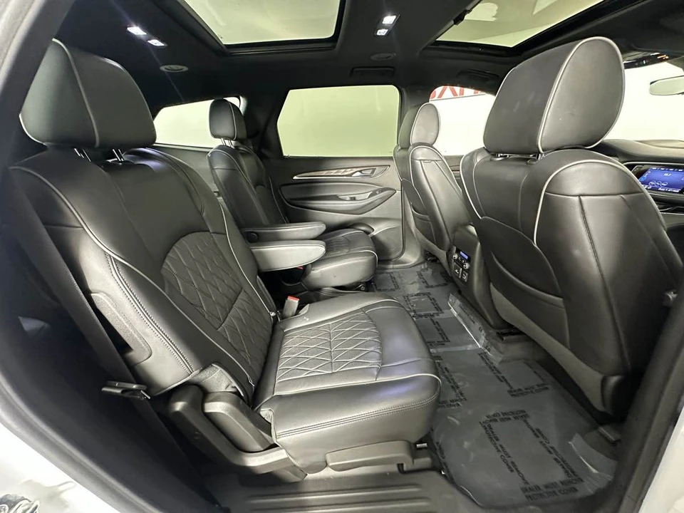 2022 Buick Enclave - Image 29 of 31