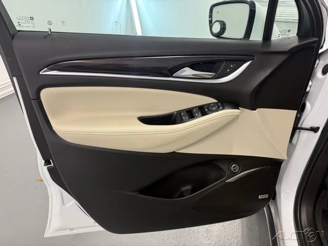 2022 Buick Enclave - Image 14 of 21