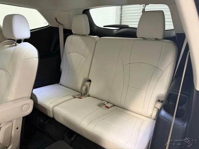 2022 Buick Enclave - Image 17 of 21