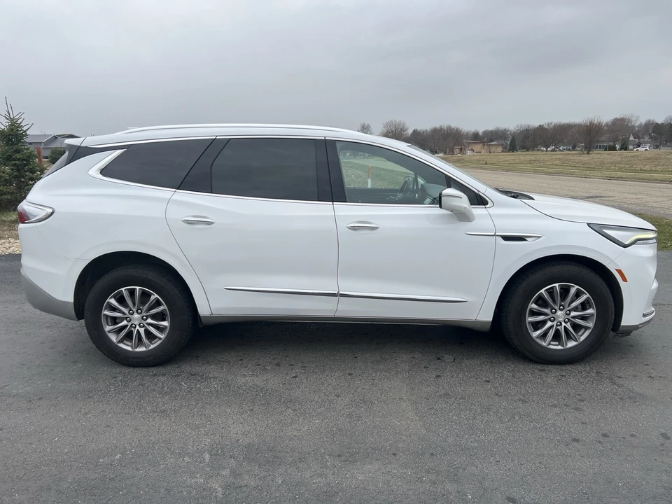 2022 Buick Enclave - Image 6 of 18