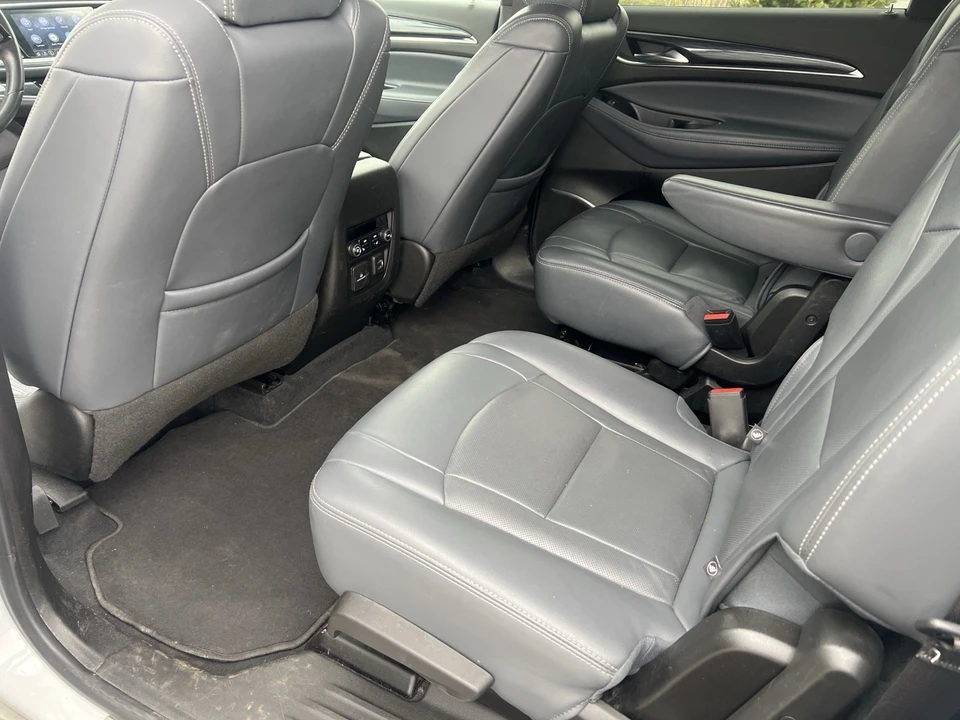 2022 Buick Enclave - Image 10 of 18