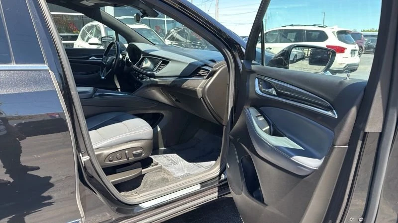 2022 Buick Enclave - Image 4 of 12