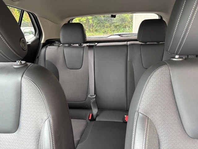 2022 Buick Encore GX - Image 17 of 21