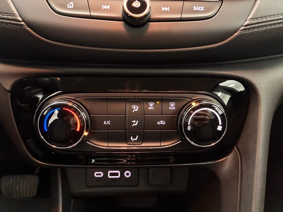 2022 Buick Encore GX - Image 5 of 12