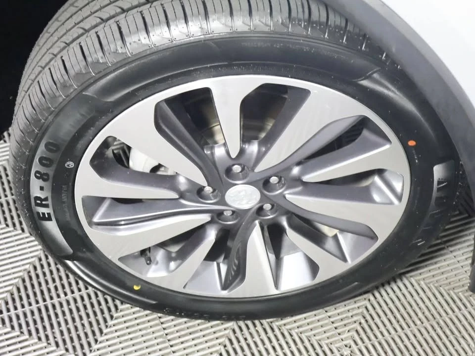 2022 Buick Encore - Image 16 of 20